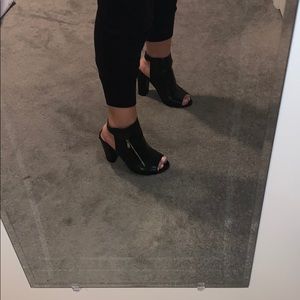 Black heels open toe & heel